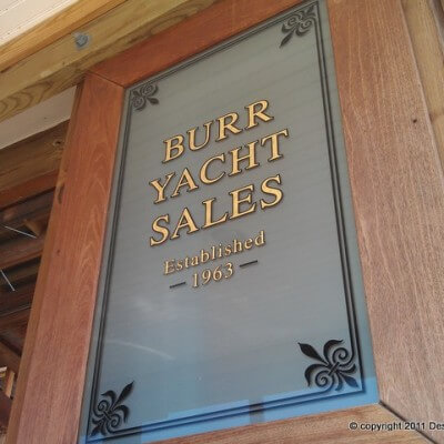 VINYL LETTERING – BURR YACHT SALES