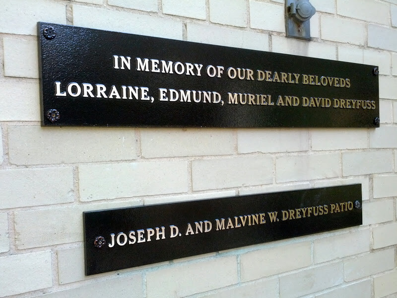 Cast Bronze Plaques, Cast Bronze Signs, Memorials.