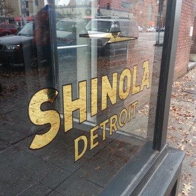 GLASS GILDING – SHINOLA