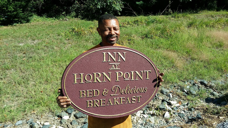 Dimensional Signs – Inn at Horn Point