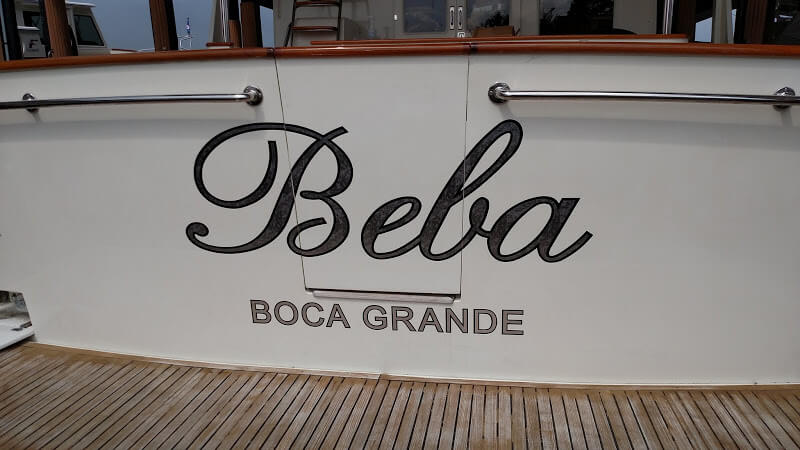 luxury yacht lettering